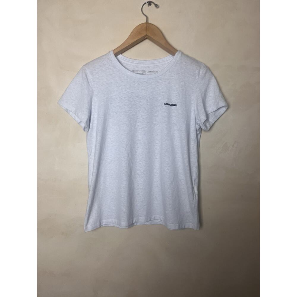 Patagonia Responsibili Tee Shirt White Women’s Medium Logo Casual Everyday - Picture 2 of 5